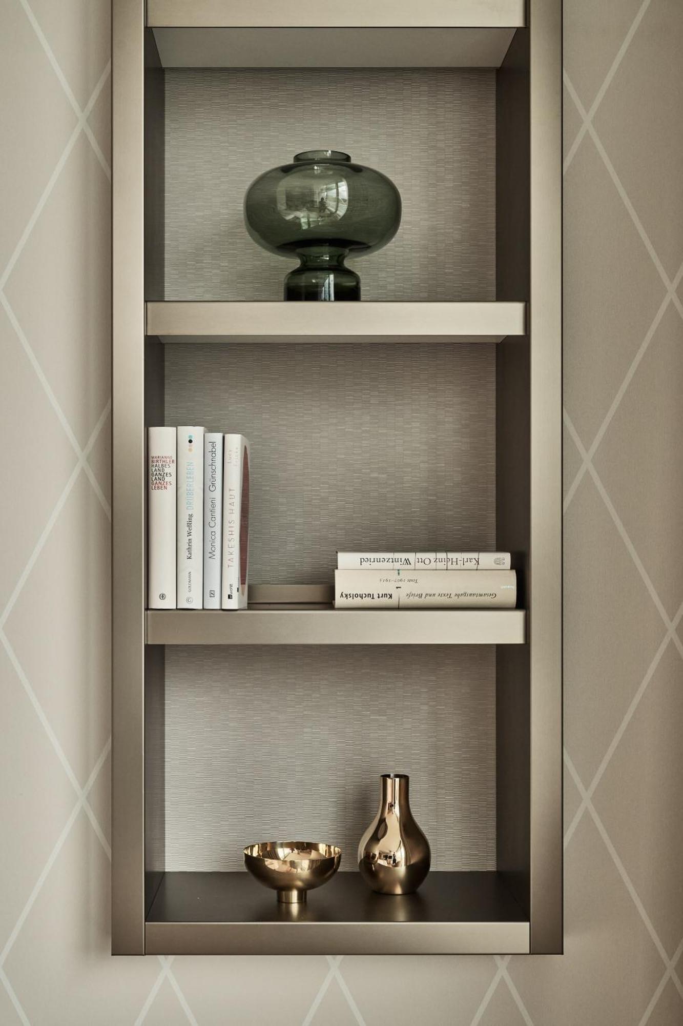 The Fontenay Hamburg Ngoại thất bức ảnh A bookend